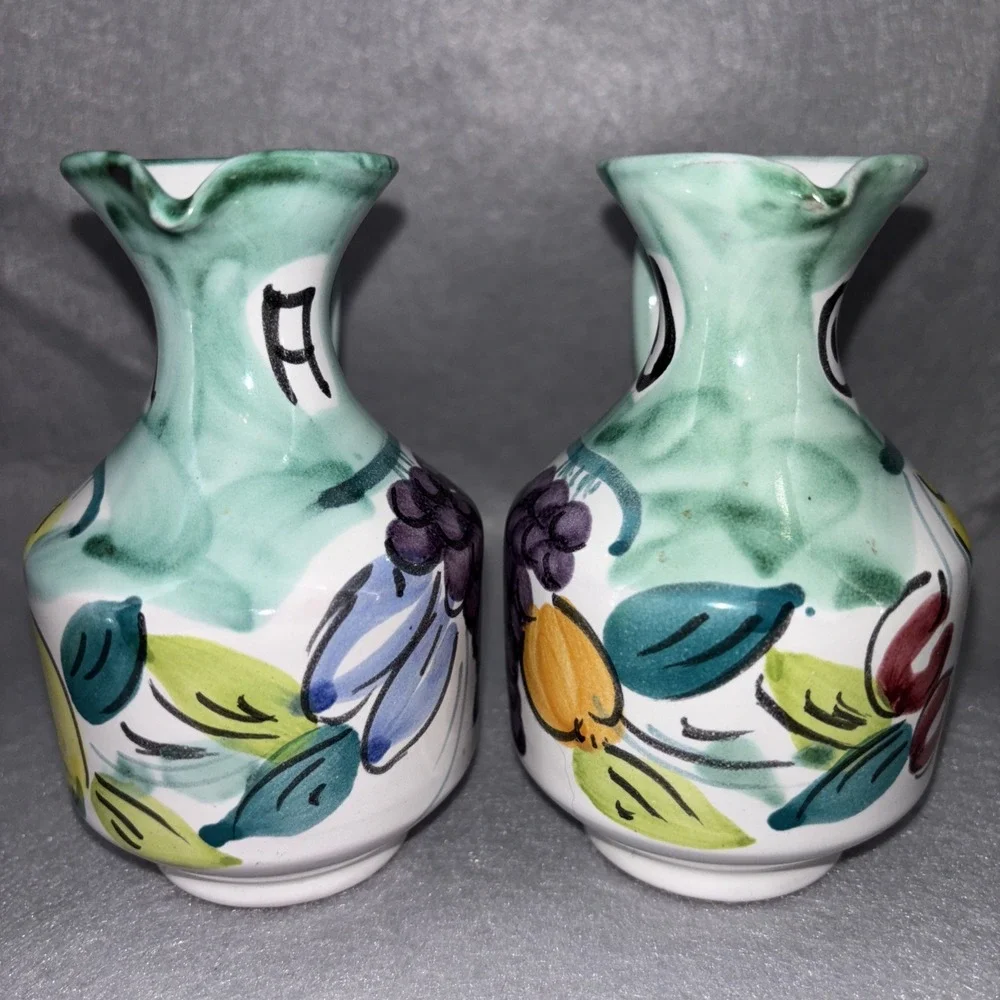 Vintage P. Sorrentino Ravello Oil & Vinegar Cruets W/Caddy Hand painted In Italy